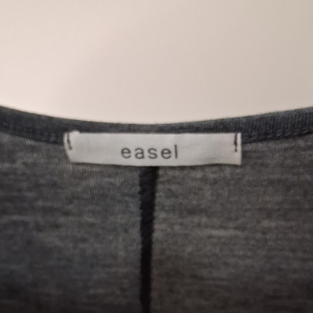 Easel Charcoal Gray Ruffle Hem Tunic - Picture 2 of 7